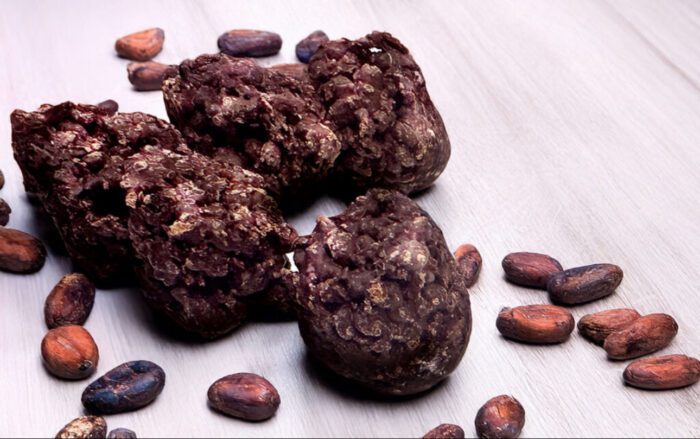 Proteinové hrudky z hořké čokolády